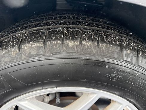 Used 2024 Ford Edge SEL w/ Convenience Package image 26