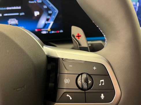 Used 2026 BMW M235i xDrive w/ Technology Package image 27