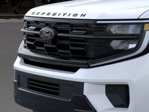 New 2026 Ford Expedition Platinum AWD/4WD image 17