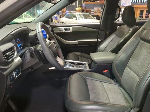 Used 2023 Ford Explorer Timberline w/ Timberline Technology Package AWD/4WD image 18
