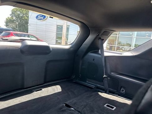 Used 2020 Ford Explorer Limited RWD image 15