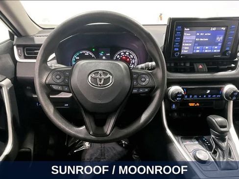 Used 2022 Toyota RAV4 XLE w/ Convenience Package AWD/4WD image 11