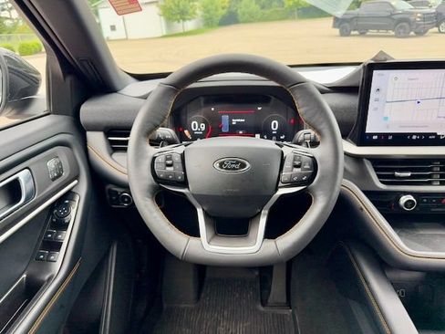 Used 2026 Ford Explorer Tremor w/ Tremor Convenience Package AWD/4WD image 17