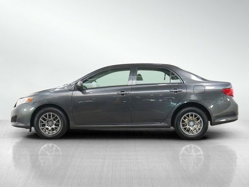 Used 2010 Toyota Corolla LE FWD image 2
