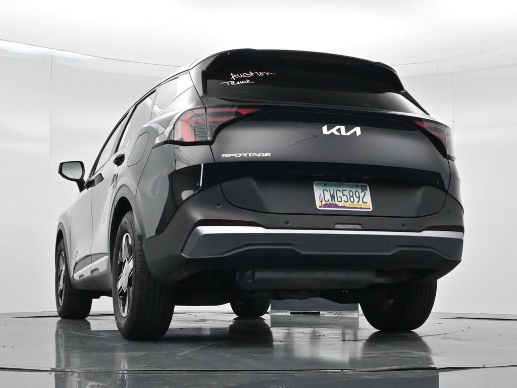 Used 2026 Kia Sportage LX FWD image 31