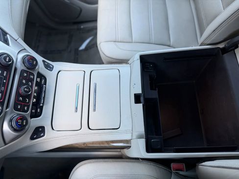 Used 2015 GMC Yukon XL Denali w/ Premium Package image 36