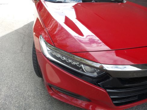 Used 2018 Honda Accord Sport image 28