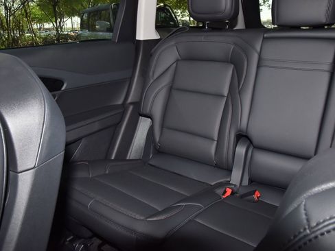 New 2026 Lincoln Nautilus Premier image 26