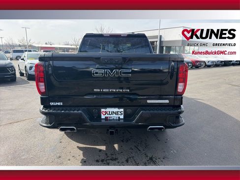 Used 2022 GMC Sierra 1500 Elevation w/ LPO, Elevation Black Package image 6