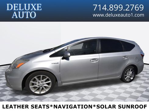 Used 2012 Toyota Prius V Five FWD image 1