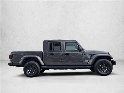 Used 2023 Jeep Gladiator Overland AWD/4WD image 4