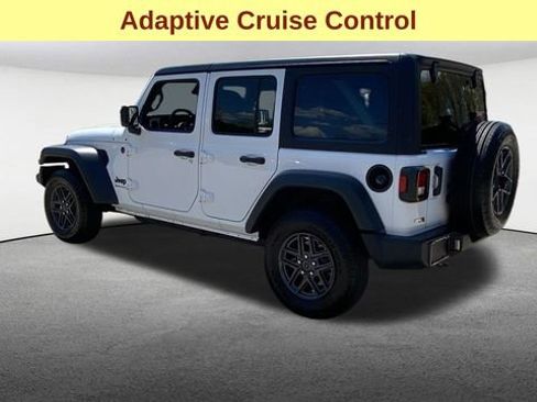 Used 2025 Jeep Wrangler Unlimited Sport AWD/4WD image 6