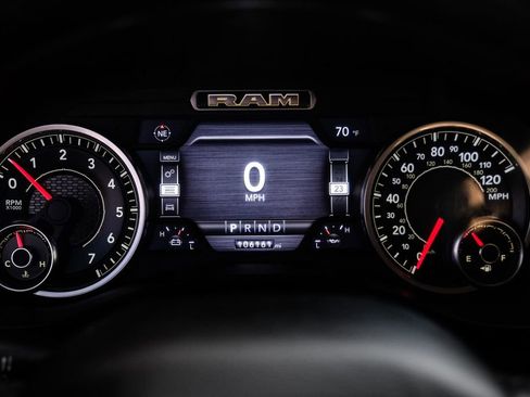 Used 2019 RAM 1500 Laramie image 15