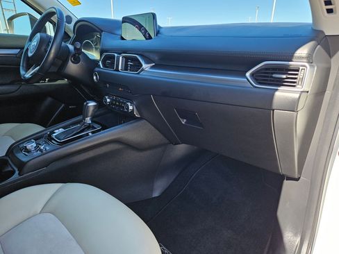 Used 2017 MAZDA CX-5 Touring w/ Preferred Equipment Package image 28