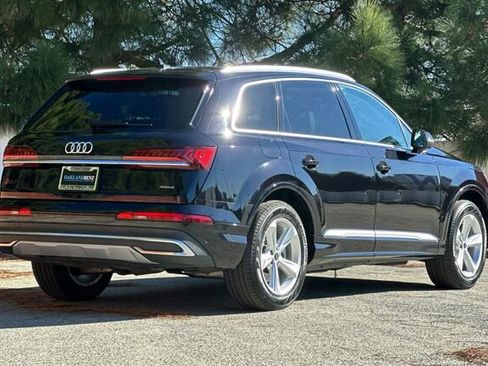 Used 2021 Audi Q7 3.0T Premium w/ Convenience Package image 4