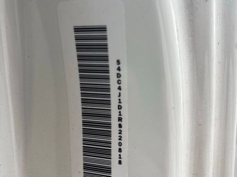 Used 2024 Isuzu NPR image 12