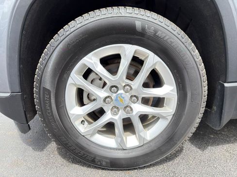 Used 2019 Chevrolet Traverse LT w/ LPO, Floor Liner Package AWD/4WD image 14