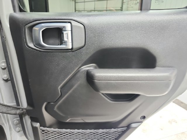Used 2022 Jeep Wrangler Unlimited Sport AWD/4WD image 37