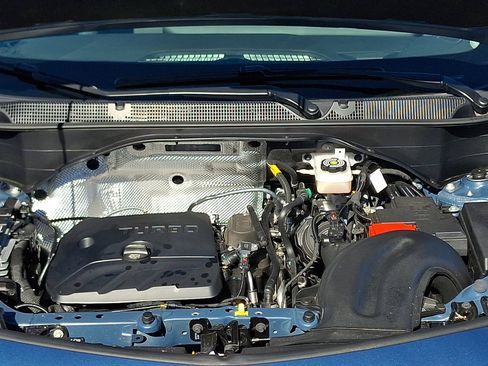 Used 2025 Buick Encore GX Sport Touring w/ Comfort Package image 27