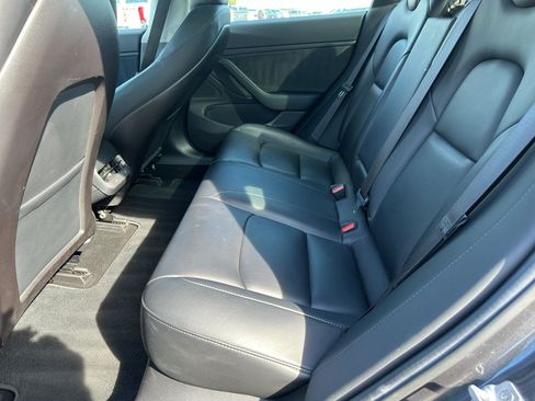 Used 2019 Tesla Model 3 RWD image 25