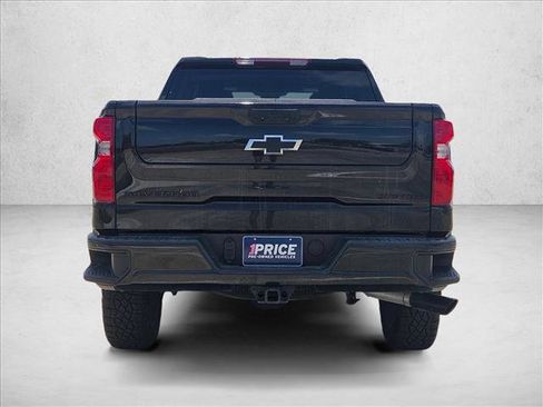 Used 2025 Chevrolet Silverado 1500 Custom Trail Boss w/ Dark Appearance Package image 6