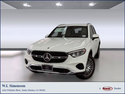 New 2026 Mercedes-Benz GLC 300 image 1