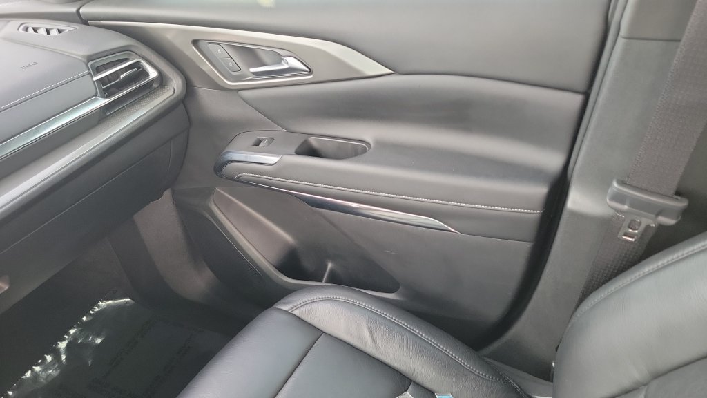 Used 2024 Chevrolet Traverse LS FWD image 14