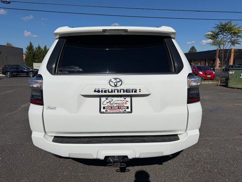Used 2020 Toyota 4Runner SR5 Premium w/ Moonroof Package image 6