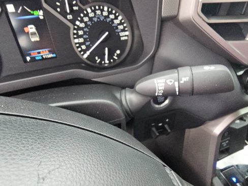 Used 2022 Toyota Tundra Limited AWD/4WD image 13