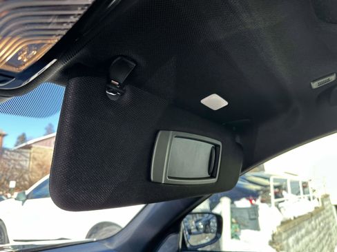 Used 2020 BMW 750i xDrive w/ M Sport Package image 29