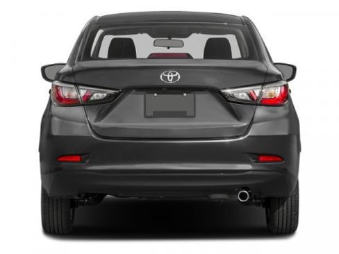 Used 2017 Toyota Yaris iA image 8