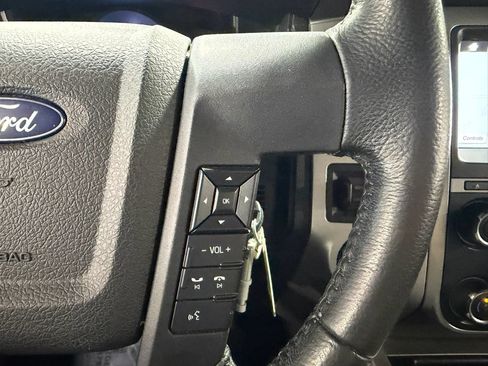 Used 2017 Ford Expedition XLT w/ Equipment Group 202A AWD/4WD image 16