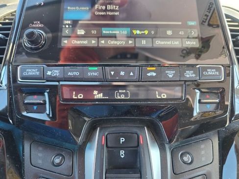 Used 2023 Honda Odyssey Touring image 17