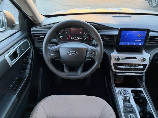 Used 2022 Ford Explorer 4WD image 16