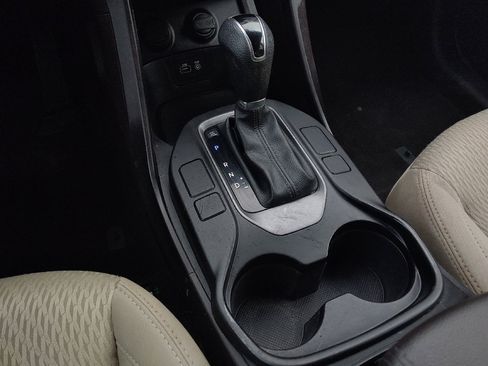 Used 2017 Hyundai Santa Fe Sport image 26