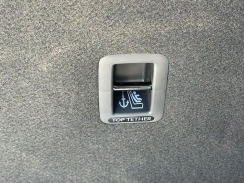 New 2026 Volkswagen Taos SE image 21