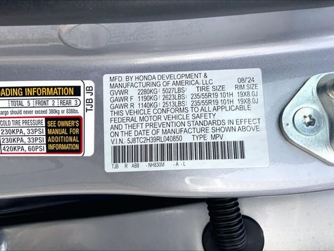 Used 2024 Acura RDX SH-AWD image 37