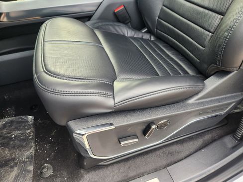 New 2025 Ford F150 Platinum w/ Equipment Group 702A High image 17