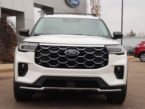 New 2026 Ford Explorer Platinum w/ LUX Leather Package AWD/4WD image 9