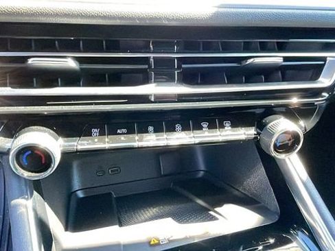 New 2026 Chevrolet Traverse LT w/ LPO, Floor Liner Package image 17