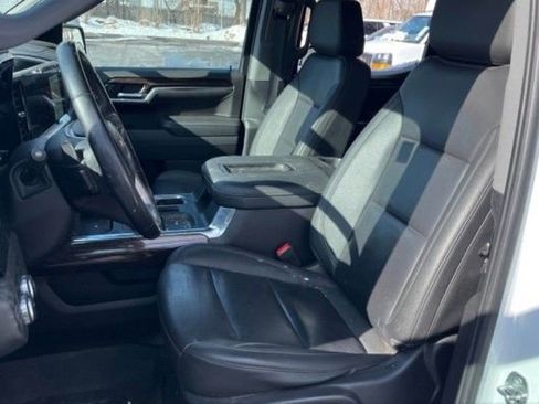 Used 2022 GMC Sierra 1500 Elevation w/ Elevation Premium Package image 4