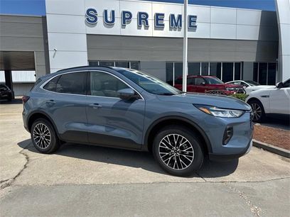 New 2025 Ford Escape SE