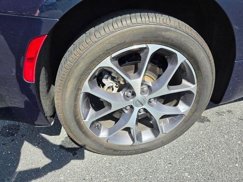 Used 2021 Chrysler Pacifica Limited w/ Premium & Safety Sphere Group image 28