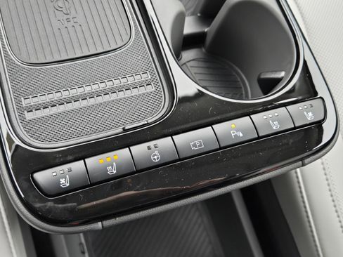 New 2026 Hyundai Ioniq 5 Limited image 19