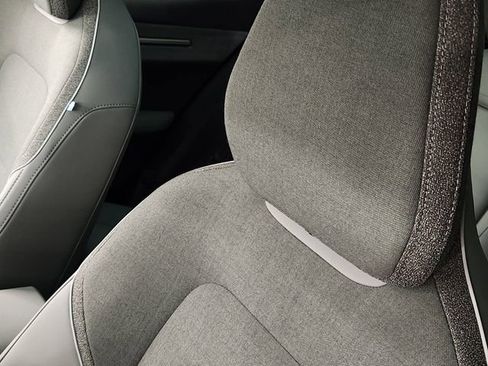 New 2026 Volvo EX30 Plus w/ Climate Package image 15