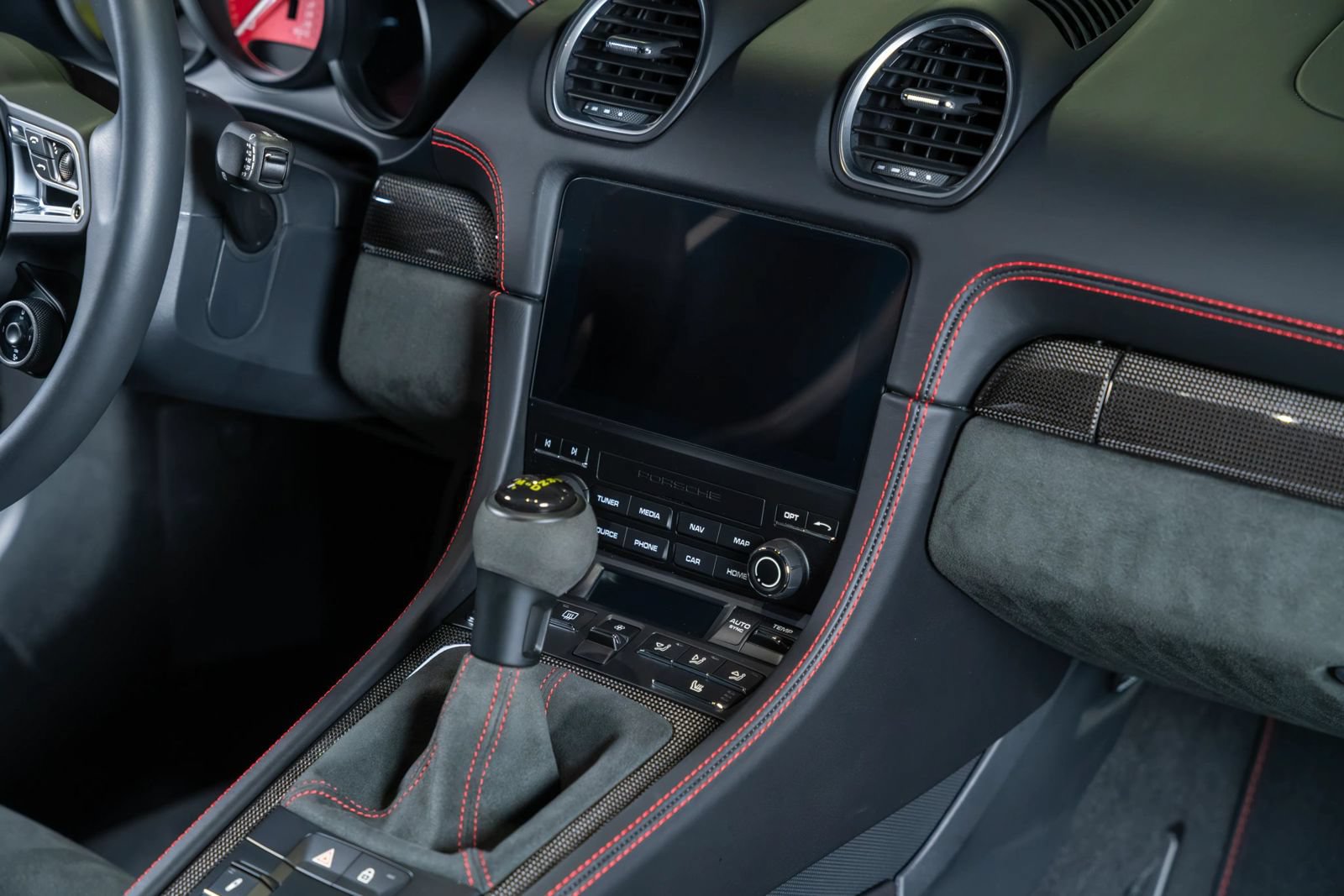 Used 2024 Porsche 718 Cayman GTS RWD image 77