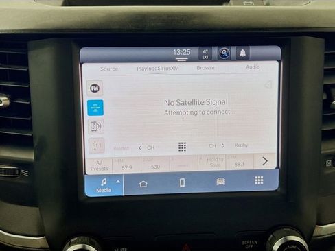 Used 2024 RAM 2500 Big Horn w/ Bed Utility Group image 14