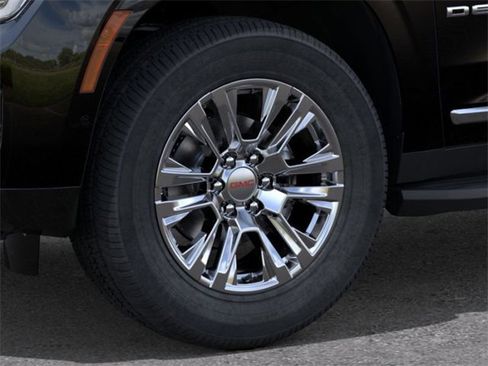 New 2026 GMC Yukon XL Denali w/ LPO, Floor Liner Package image 9