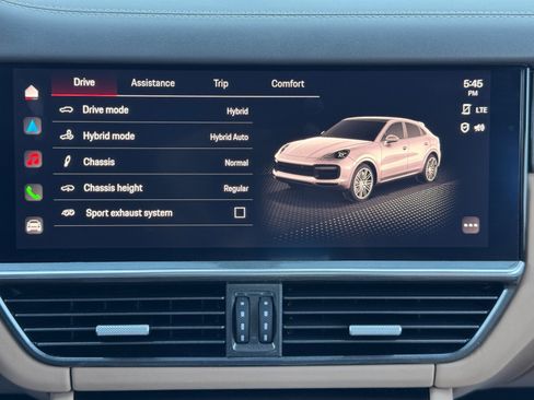 Used 2022 Porsche Cayenne Turbo S image 30