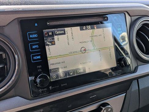 Used 2019 Toyota Tacoma TRD Sport w/ Technology Package AWD/4WD image 14